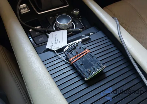 2020 Mazda Mazda6 Touring z USA, uszkodzony, nr VIN JM1GL1VM9L1519022